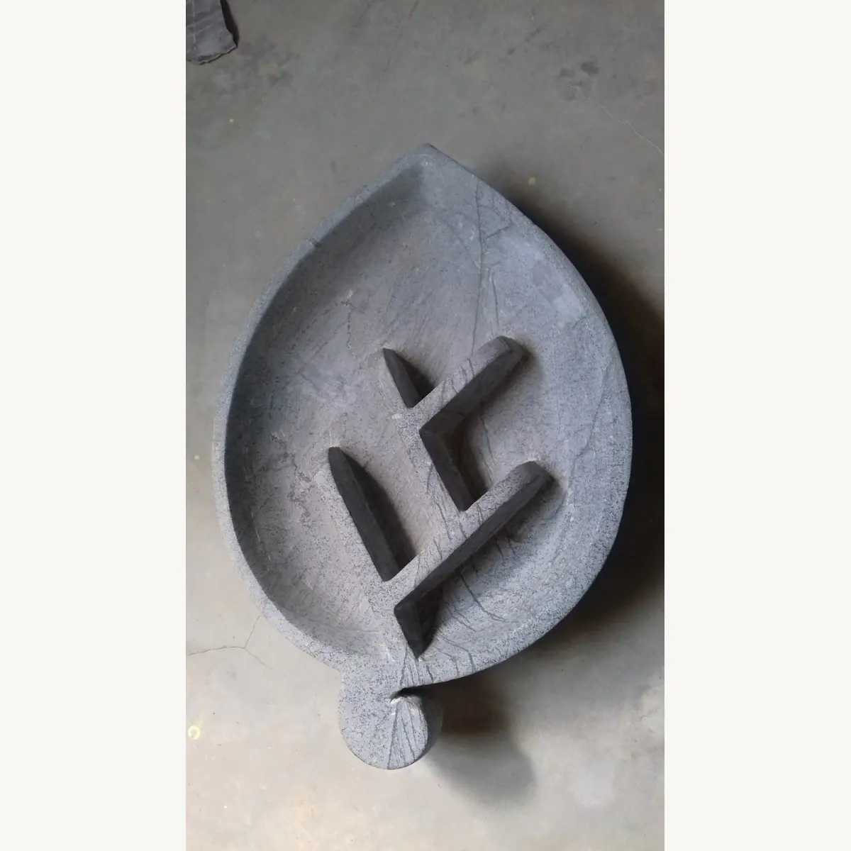 Decorative Stone Bowls & Trays
